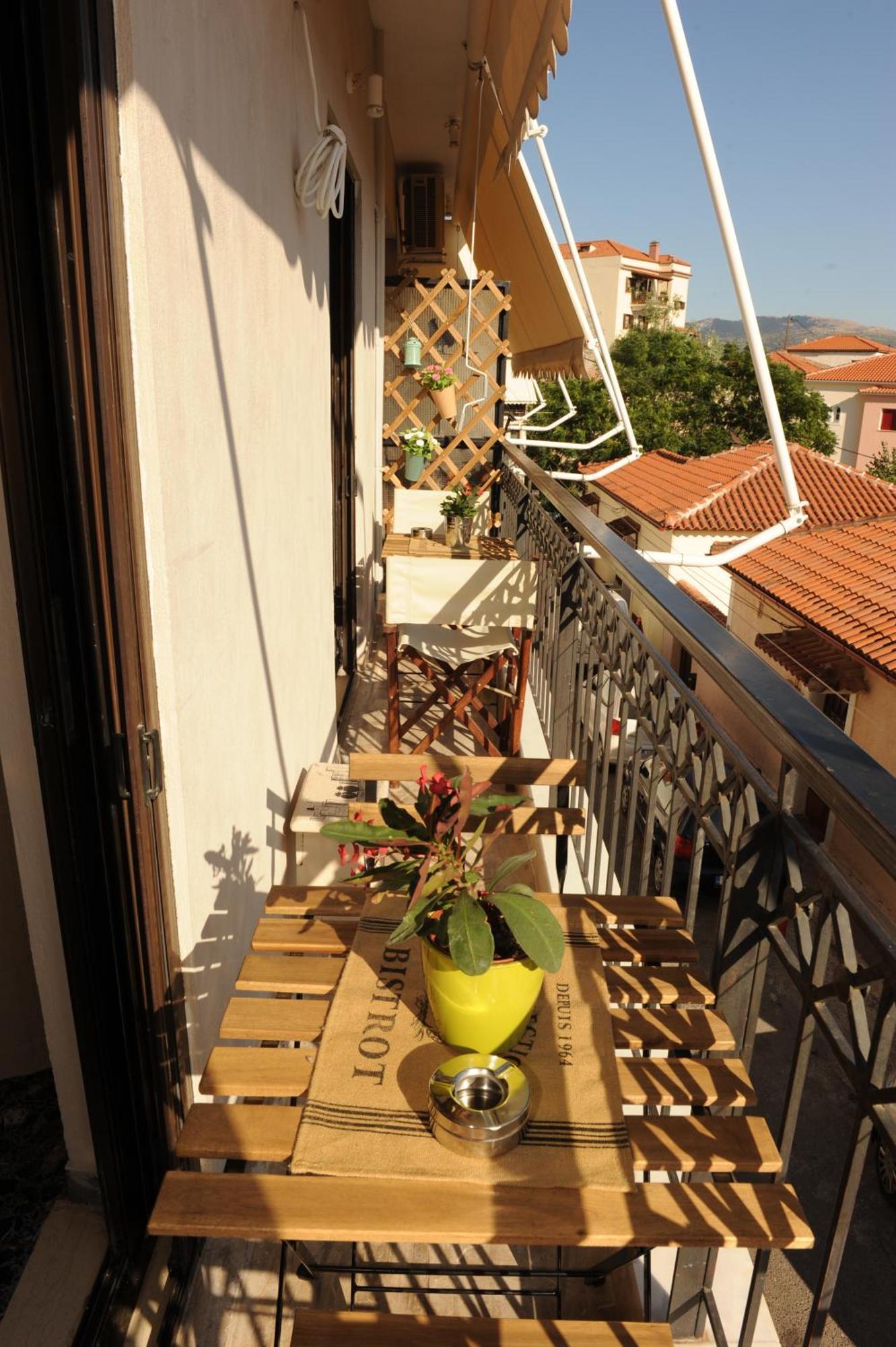Delphic Moments - Sunny App 3Br, 2Ba With View Apartment Exterior photo